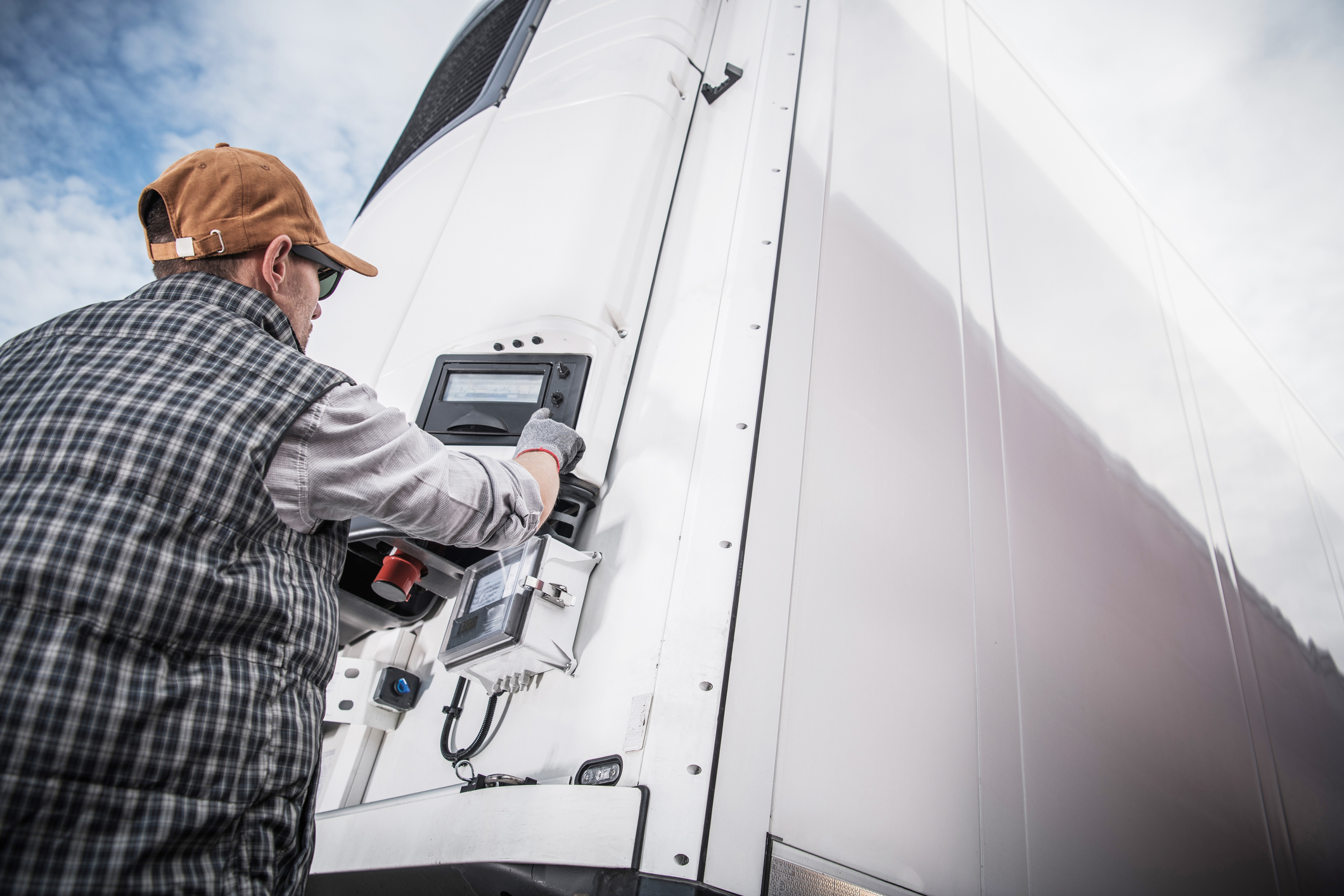 Cold storage facility and refrigerated transport in Melbourne